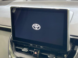 【大画面ナビ】人気の大型10.5インチナビを装備。存在感のある大画面はインパクト大!ナビ利用時のマップ表示は見やすく、テレビやDVDは臨場感がアップ!いつものドライブがグッと楽しくなります♪