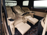 アルファード ハイブリッド 2.5 スペーシャス ラウンジ E-Four 4WD 特別仕様車 モデ...