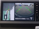 アラウンドビュ-モニタ-はクルマの真上から見ているかのような映像によって、周囲の状況を知ることで、駐車を容易に行うための支援技術です。