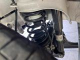 お車を安心してお乗りいただく為には、足回りの定期点検が欠かせません。サービスサポート(有償保証)では無料点検もご提供しており、安心のカーライフをお過ごしいただけるサポート体制が整っています。