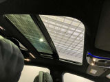 ブレーキ性能、乗り心地、デザイン全てにおいてご満足いただける足回りをメルセデスは具現化しております。