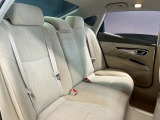 車内もキレイで嫌な臭いもありません☆気になる方は内装のスチームクリーナーも施工可能です♪