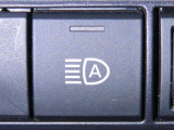 オートマチックハイビームを装備しております。