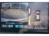 リアカメラが装備されているので、バックにギアを入れればカーナビの画面に映像が連動します。駐車が苦手な方でもガイドラインで安心駐車。
