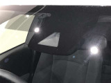 事故安全防止のためのドライバーサポート機能です。自動被害軽減ブレーキ、車線逸脱防止装置、自動ハイビームなどが付いています。今の時代にはぜひ欲しい装備ですよね♪