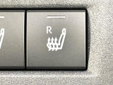 【シートヒーター】寒い日に重宝するシートヒーター!エアコンより早く温まってくれるので寒がりの人も安心ですね♪エアコンの温風は乾燥するから苦手、という方にもをおすすめです。