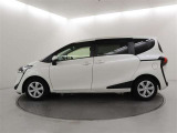 トヨタが中古車選びを変える「TOYOTA認定中古車」。選ぶならトヨタの安心中古車! 1、徹底した洗浄 2、車両検査証明書付き 3、ロングラン保証 且つ、修復歴が無い車です(^^♪
