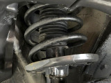 お車を安心してお乗りいただく為には、足回りの定期点検が欠かせません。サービスサポート(有償保証)では無料点検もご提供しており、安心のカーライフをお過ごしいただけるサポート体制が整っています。