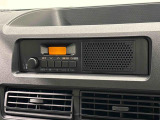 AM・FMラジオ付き。スピーカー内蔵です。