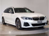 BMWのダイナミック且つエモーショナルなスタイルを印象付けるキャラクターライン(プレスライン)眺めているだけで溜め息の出る美しさです☆