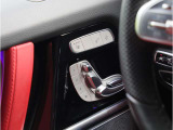 運転席:メモリ付きフルパワーシート、シートヒーター