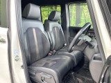運転席シート廻りは使用感も少なく、良好な状態となっています。前オーナー様が丁寧に使っていたことがよくわかりますね。