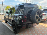 L663 Defender  3.0直6MHEVディーゼル 300ps/4,000rpm 66kgm/1,500-2,000rpm ZF8AT エアーサスペンション 275/45R22 可変ダンピング 発進/停止アダプティブクルコン デジタルミラー 1オーナー車