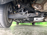 お車を安心してお乗りいただく為には、足回りの定期点検が欠かせません。サービスサポート(有償保証)では無料点検もご提供しており、安心のカーライフをお過ごしいただけるサポート体制が整っています。