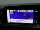 スマートフォンのように画面上を軽くタッチして操作を行います。直感的に操作できます。