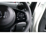 Hondaセンシングの機能のひとつ、アダプティブクルーズコントロール付!アクセルから足を離しても設定したスピードと前車との車間を保ち走行してくれます!車線維持もアシスト☆高速道路で疲労軽減ですね☆