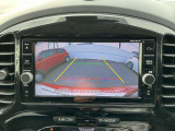 バックカメラは車庫入れの強い味方となってくれます!駐車場枠内にビシッと真っ直ぐ停められます☆