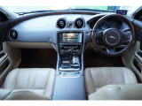 XJ XJ 3.0 プレミアムラグジュアリー 
