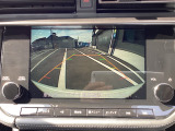 バックカメラ装備で見にくい車庫入れも楽々安心です。