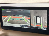 アラウンドビューモニター装備!空から見ているような映像によって不慣れな場所での車庫入れや縦列駐車等はもちろん狭い道でのすれ違いも安心していただけます♪