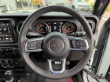 ステアリングを握れば目の前にJeepワールドが広がります!