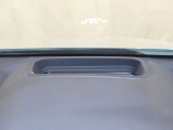 ヘッドアップディスプレイを装備しております。運転中視線を外すことなく速度を確認できます。