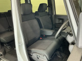 当車両は、次のお客様に気持ちよくお乗りいただくため、専門スタッフによる【徹底シートクリーニング】を施工済みです!
