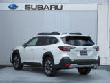 安全性能に強いこだわりを持つスバル車は、スポーティな外観デザインながらピラー(柱)形状やドアミラーの位置を工夫し、全方位での死角を低減しています。