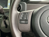 ステアリングスイッチ装備!運転しながら手元でオーディオの操作などができます。