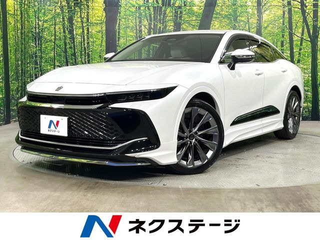 クラウンクロスオーバー 2.5 G アドバンスト レザー パッケージ E-Four 4WD 
