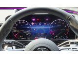 高いレベルの知性を備えたメルセデスの「インテリジェントドライブ」は、ドライバーの疲労を軽減し、安全かつ快適なドライブの一助となります。