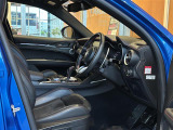ステルヴィオ  エディツィオーネ エストレマ 4WD サンルーフ