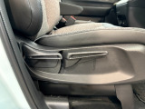 高さ調整も可能なシート。ドライビングポジションは運転には重要ですよね