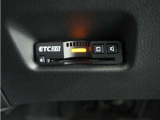 ◆ETC2.0装着◆進化したドライブ体験。料金収受システムだけだったETCが生まれ変わって、高速道路を賢く使うETC2.0に進化しました。多彩な情報サービスが便利で快適なドライブ体験を提供します。