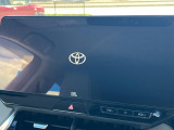 【12.3インチワイドナビ】高級感とインパクトのある大型ワイドナビを装備。各種オーディオ操作はもちろん、横長ワイド画面でのマップ2分割表示など、利便性も高いナビです♪