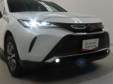 高輝度で点灯速度が速く、しかも消費電力の少ないLEDヘッドライトが装備されています!LEDの明るい光が走行中の視界の確保をサポートして、夜のドライブがより楽しく安全に運転できます♪