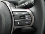 アダプティブクルーズコントロールが装備されており、高速道路での疲労軽減と燃費運転に貢献します!