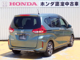 ◆リアは【プライバシーガラス】となっております。プライバシーの確保と見た目の良さはもちろんの事、太陽光を防ぐのでエアコンの効きも良くなります。エアコンの効きが良くなるので、燃費の向上にもつながります。