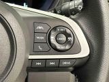 高速道路を快適に走行できる全車速追従機能付ACC(アダプティブクル-ズコントロ-ル)スイッチが付いています(^^♪