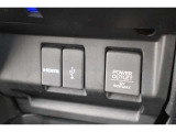 USBオーディオ用ソケットがついていますので携帯電話などを接続すれば音楽等の再生が可能です!