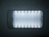 LED荷室灯です。明るい光で荷室内を照らし、暗い場所での積み下ろしをサポートしてくれます。