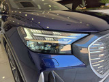 ・まるでガラス細工のようなヘッドライトのデザインです。車種によってデザインが様々ですので是非1度見比べてみてください。
