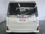 沢山乗れるのがこの車の魅力!2台で移動しないと・・・なんて時もこの車なら1台で!大活躍です♪