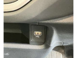 USB充電口を搭載しています!携帯電話の充電などに便利です!
