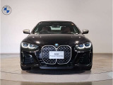 【キドニーグリル】BMWは約90年もの間、ほぼ全ての車両にひと目でBMWだと分かるこの特徴的なフロントグリルが備えられ、デザイン・アイコンとして親しまれてきました。