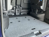 フラットにすれば、長い荷物も大丈夫!ぼくの自転車も運んでよパパ!