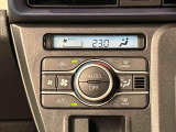 車内空調は&rdquo;AUTOエアコン&rdquo;にお任せ。運転に集中出来ますよ!