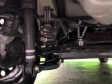 お車を安心してお乗りいただく為には、足回りの定期点検が欠かせません。サービスサポート(有償保証)では無料点検もご提供しており、安心のカーライフをお過ごしいただけるサポート体制が整っています。