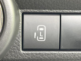 【パワースライドドア】スマートキーや運転席のスイッチでスライドドアの開閉が可能♪電動だから力を入れてドアを開ける必要が無く、小さいお子様でも、重い荷物を持っている時もラクに開け閉めできます♪