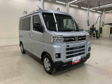 お探しのお車がございましたら遠慮なく店舗スタッフにご相談下さい。